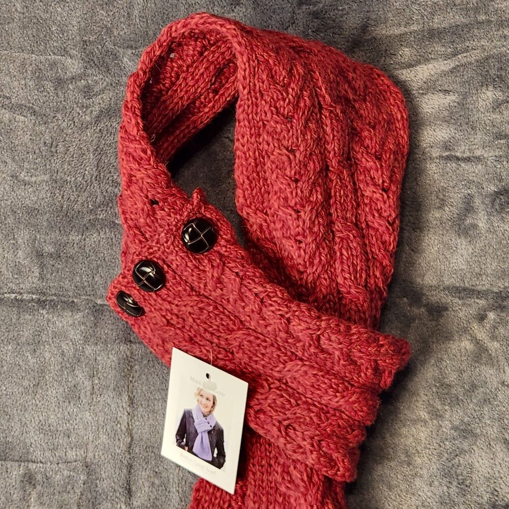 Aran Woollen Mills Scarf Women Red Merino Wool 3-Button Loop Cable Knit NWT - Picture 2 of 7